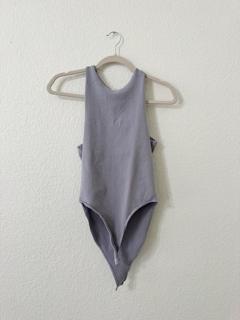 Zara Lavender Open Back Cross Strap Bodysuit Size Medium